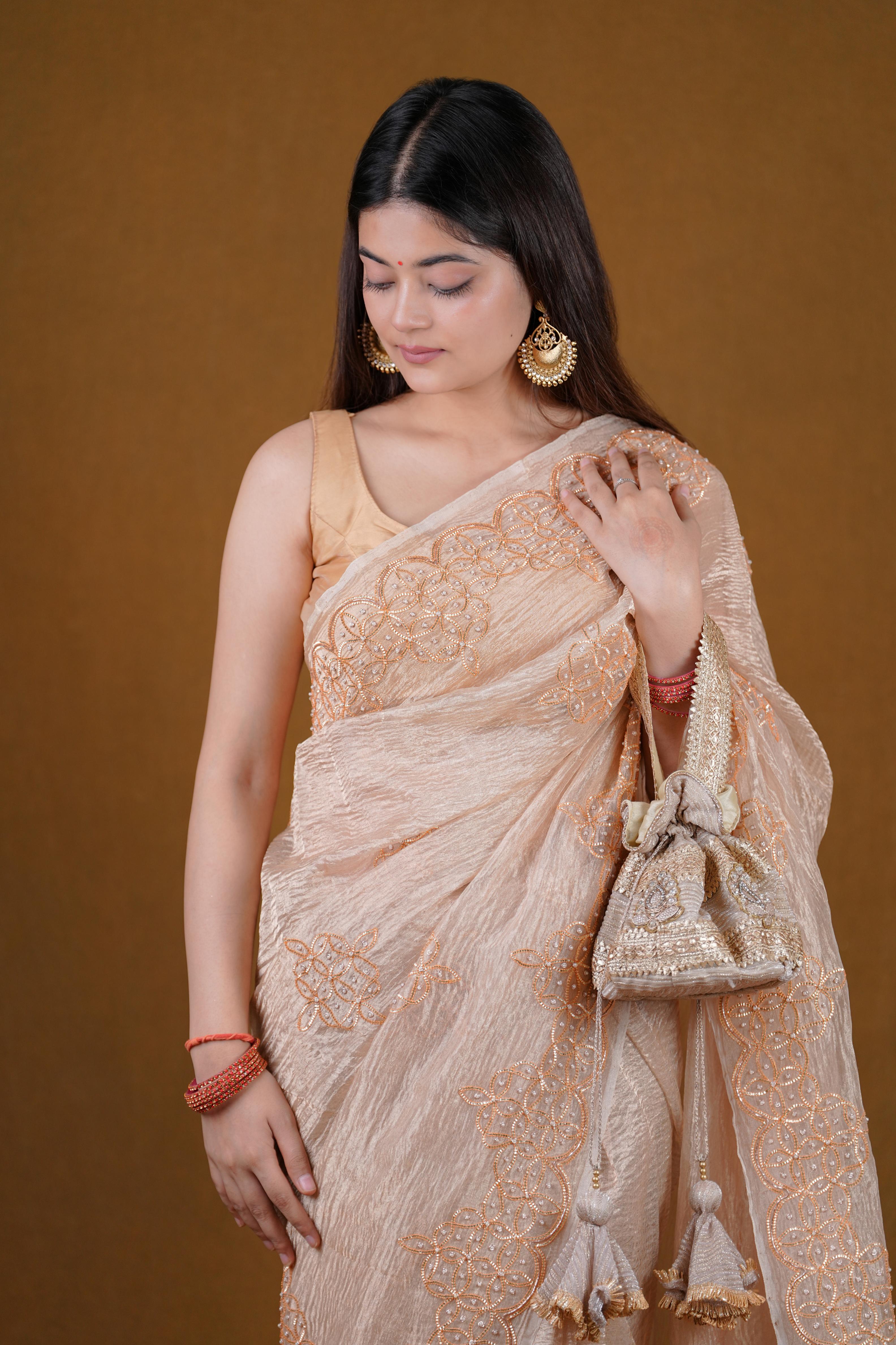 Crush tissue saree