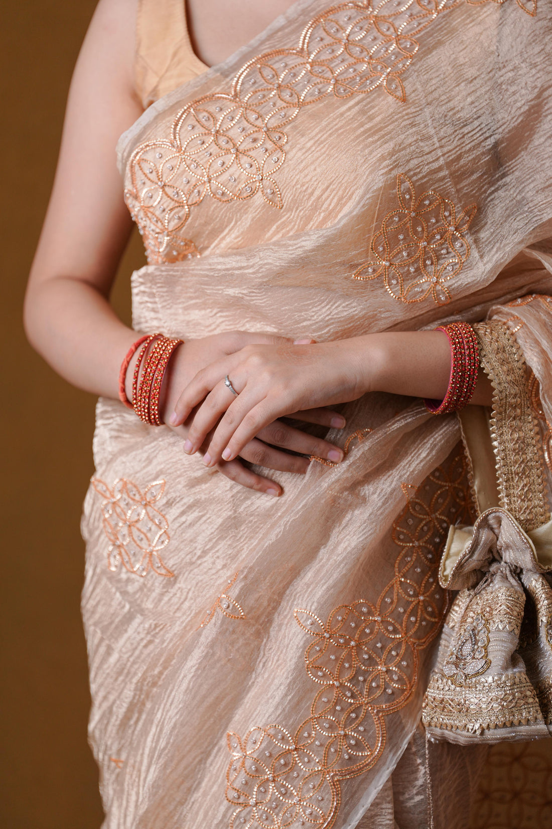 Crush tissue saree