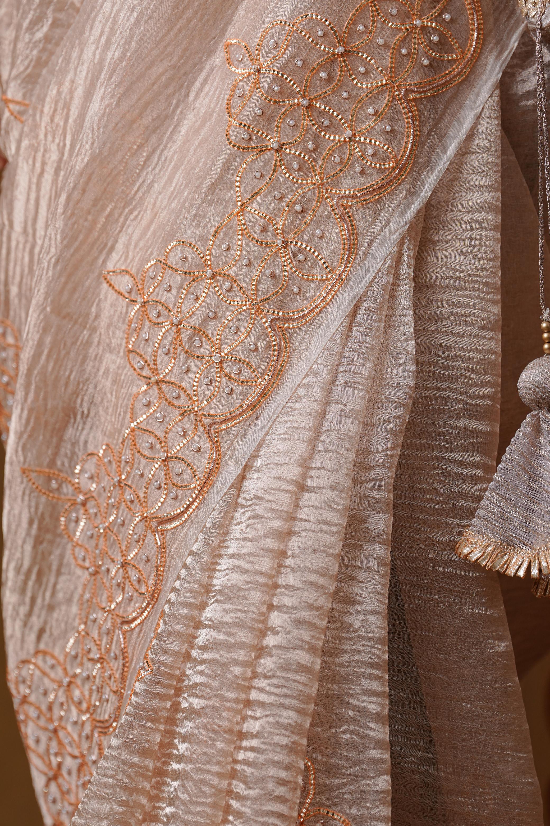 Crush tissue saree